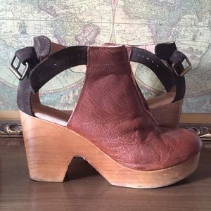 Free People Amber Orchard Clog platform 39